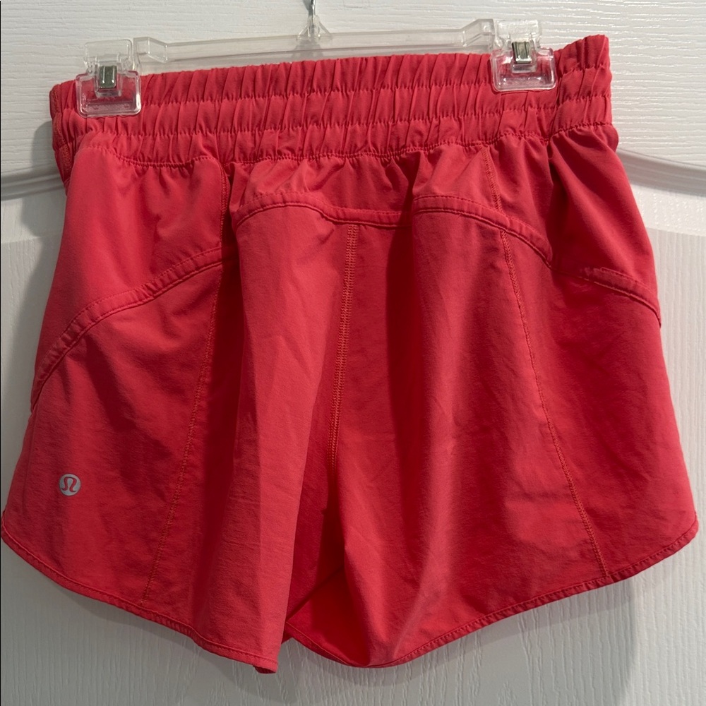 lululemon hotty hot shorts 4” size 6
